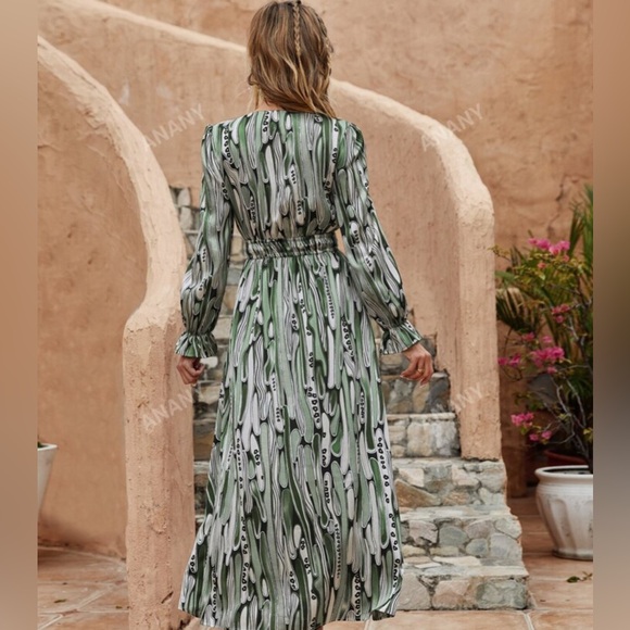 Anany Green and Cream Abstract Silk Dress M - Picture 2 of 6